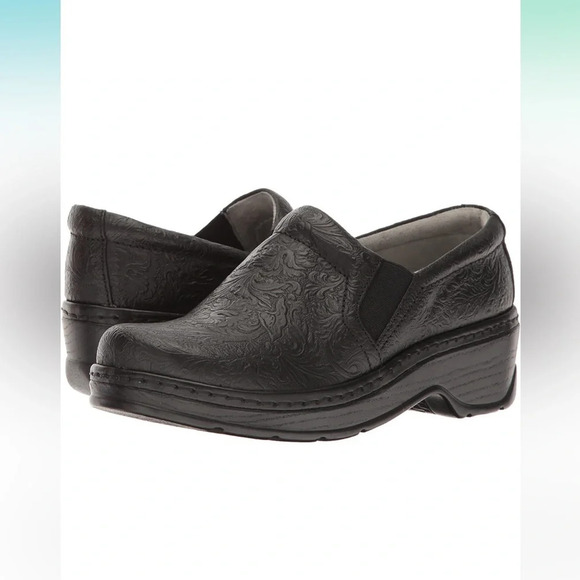 Klogs Women's 8.5 Naples Black Tooled Shoes for Nurses NWT Enhanced Grip - Picture 1 of 8